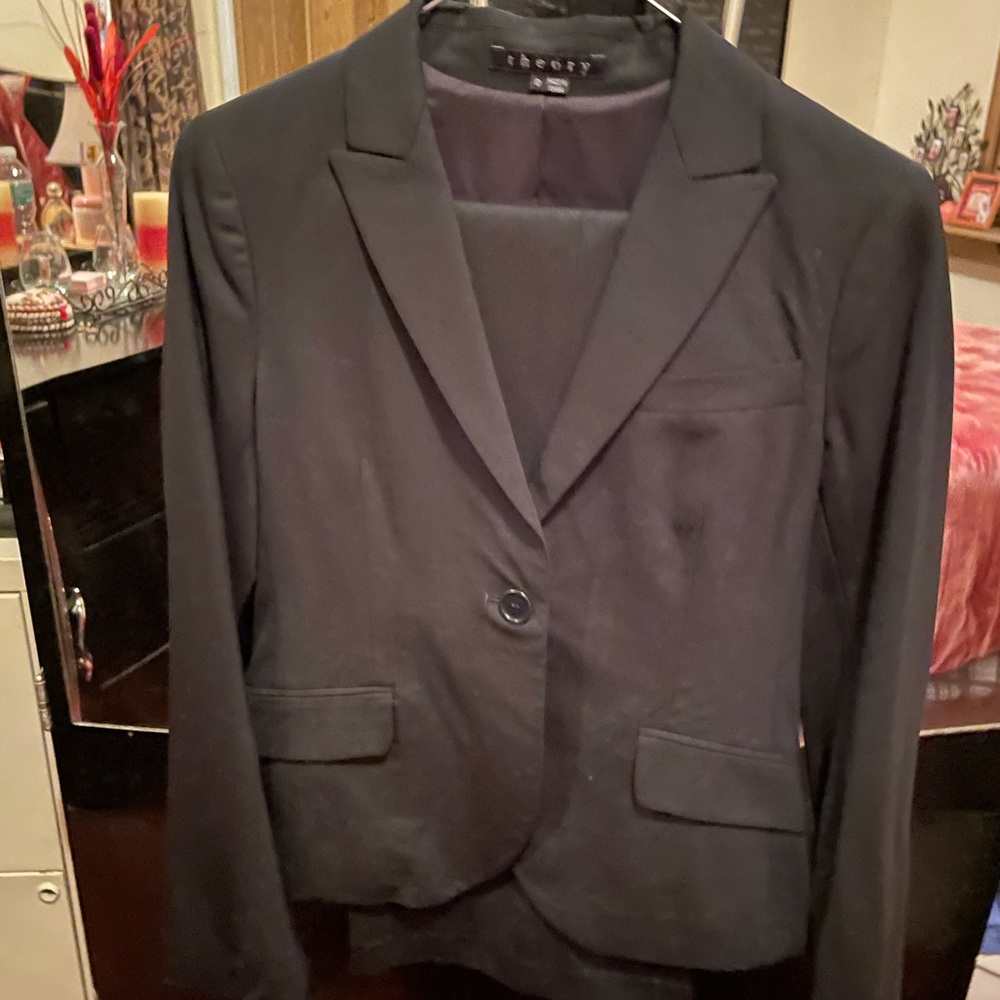Theory Suit set